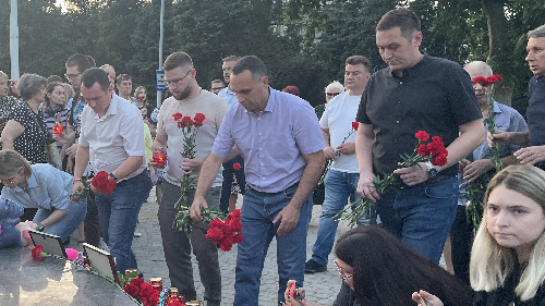 Краснодар. Коммунисты почтили память жертв терактов в Севастополе и Дагестане